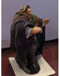 Melu' pastore vestiti scuri cm 6 . Statuina per presepe in terracotta fatta a mano adatta per cm 6