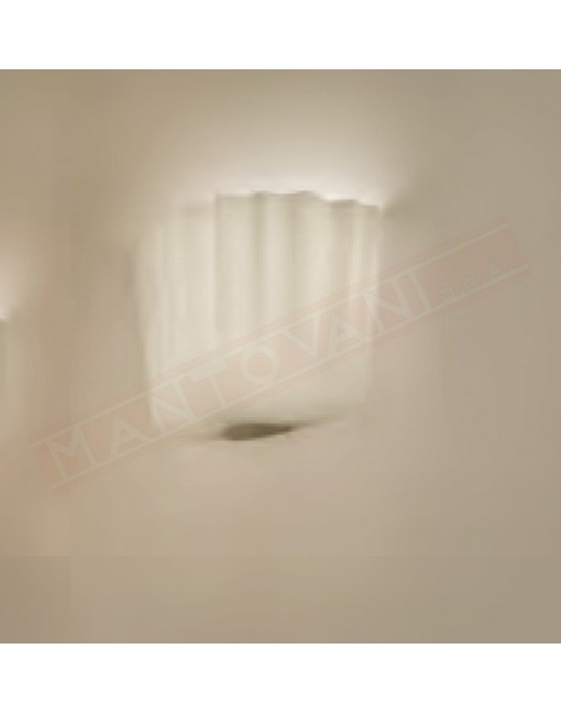 Vistosi Cloth applique in vetro bianco satinato montatura cromo attacco e27 max 77w cm 37x16x25